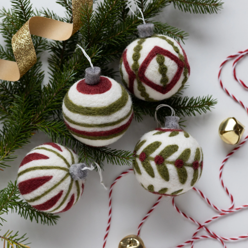 DIY Wool Christmas Ball Felt Craft Kit